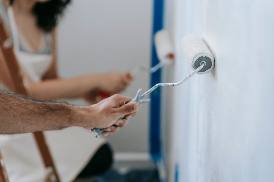 Application de peinture intérieure au rouleau
